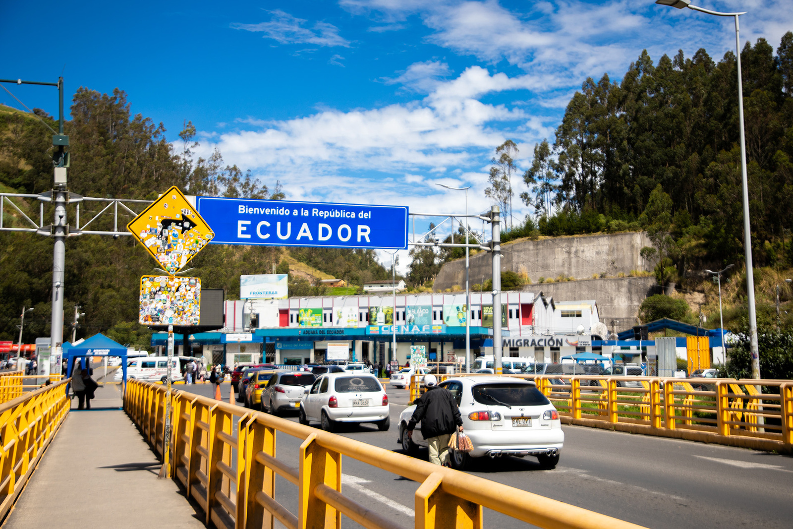 Vista del Puente Internacional de Rumichaca desde el lado colombiano.
