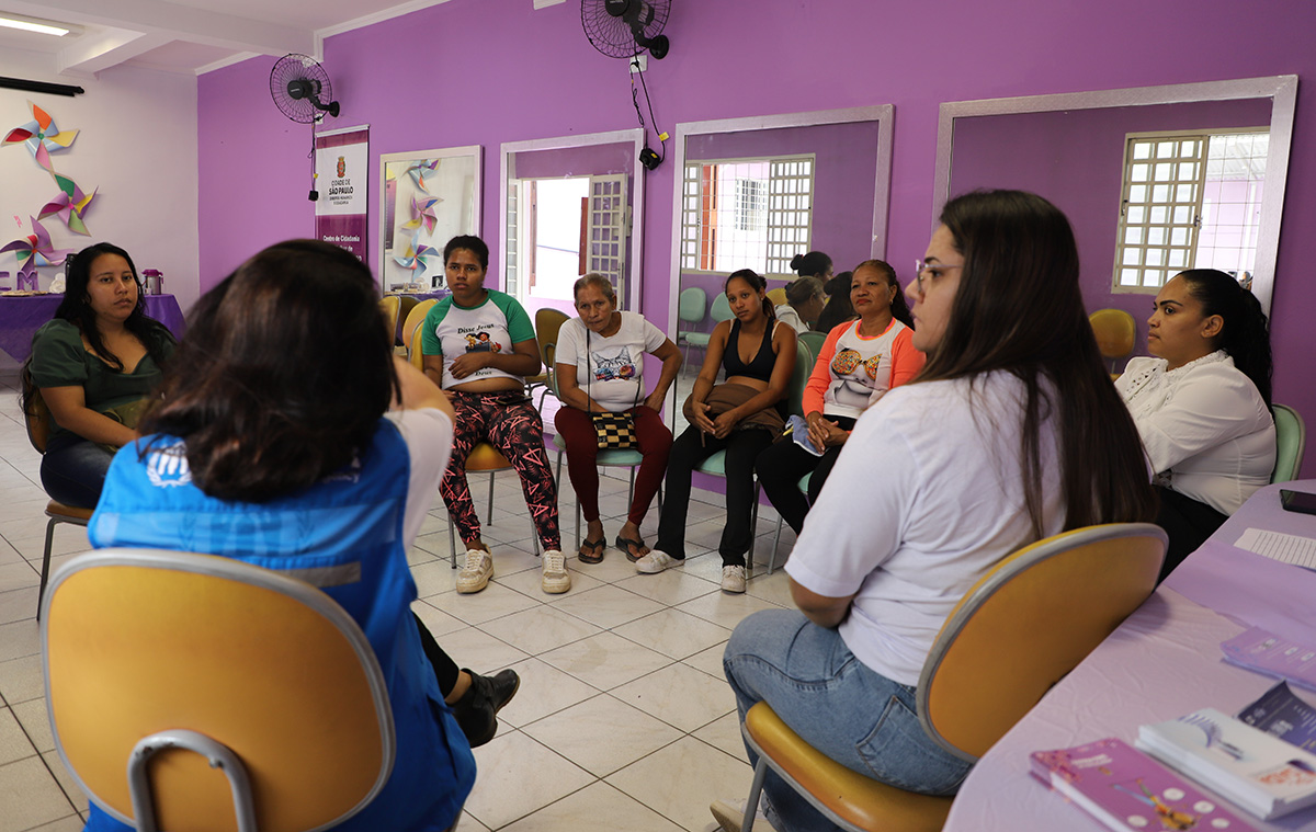 Roda de conversa sobre leis brasileiras e canais de denúncia e proteção de mulheres vítimas de violência doméstica foi realizada em parceria com Centro de Referência e Cidadania da Mulher da Capela do Socorro, na Zona Sul de São Paulo (SP)
