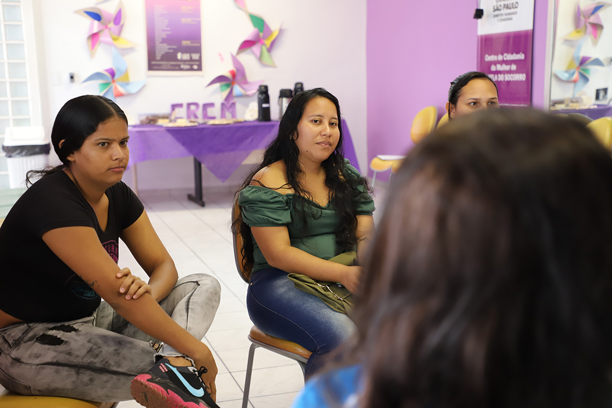 Roda de conversa sobre leis brasileiras e canais de denúncia e proteção de mulheres vítimas de violência doméstica foi realizada em parceria com Centro de Referência e Cidadania da Mulher da Capela do Socorro, na Zona Sul de São Paulo (SP)