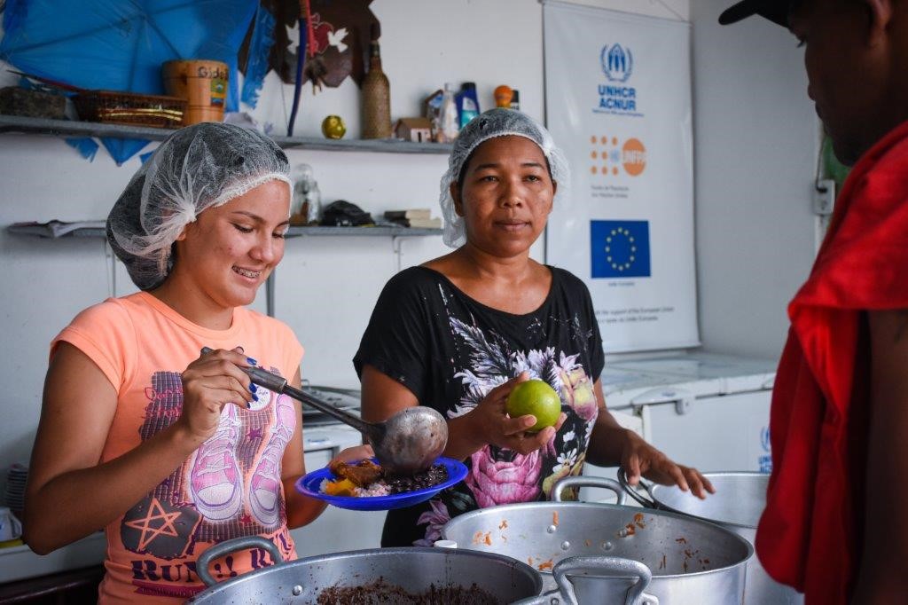 A cozinha é um dos principais ambientes do abrigo, e o projeto pretende ampliar o espaço para auxiliar mais pessoas