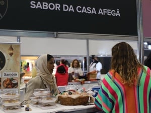 Feira do Empreendedor 2026 contou com 15 empreendimentos liderados por pessoas refugiadas e migrantes