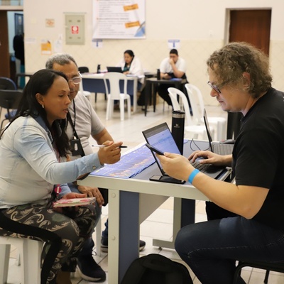 Em São Paulo, pessoas refugiadas e migrantes têm atendimento facilitado para regularizar documentação