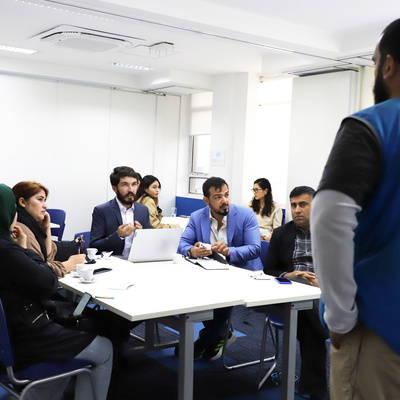 Curso contou com a participação de 16 lideranças afegãs (oito homens e oito mulheres) que participaram de seis encontros presenciais