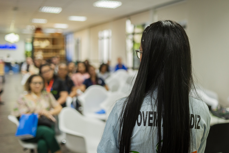 Jovens em Ação - Jovem aprendiz venezuelana Jensmar, do Grupo DB