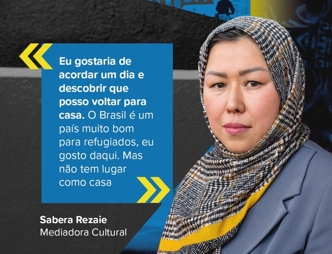 Mulher afegã usando lenço ao lado da frase