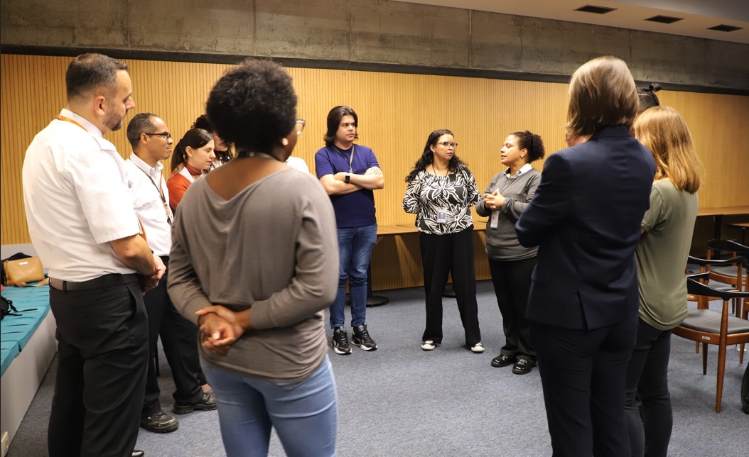 Treinamento para agentes de proteção da aviação civil e de funcionários de companhias aéreas no Aeroporto de Guarulhos (SP)