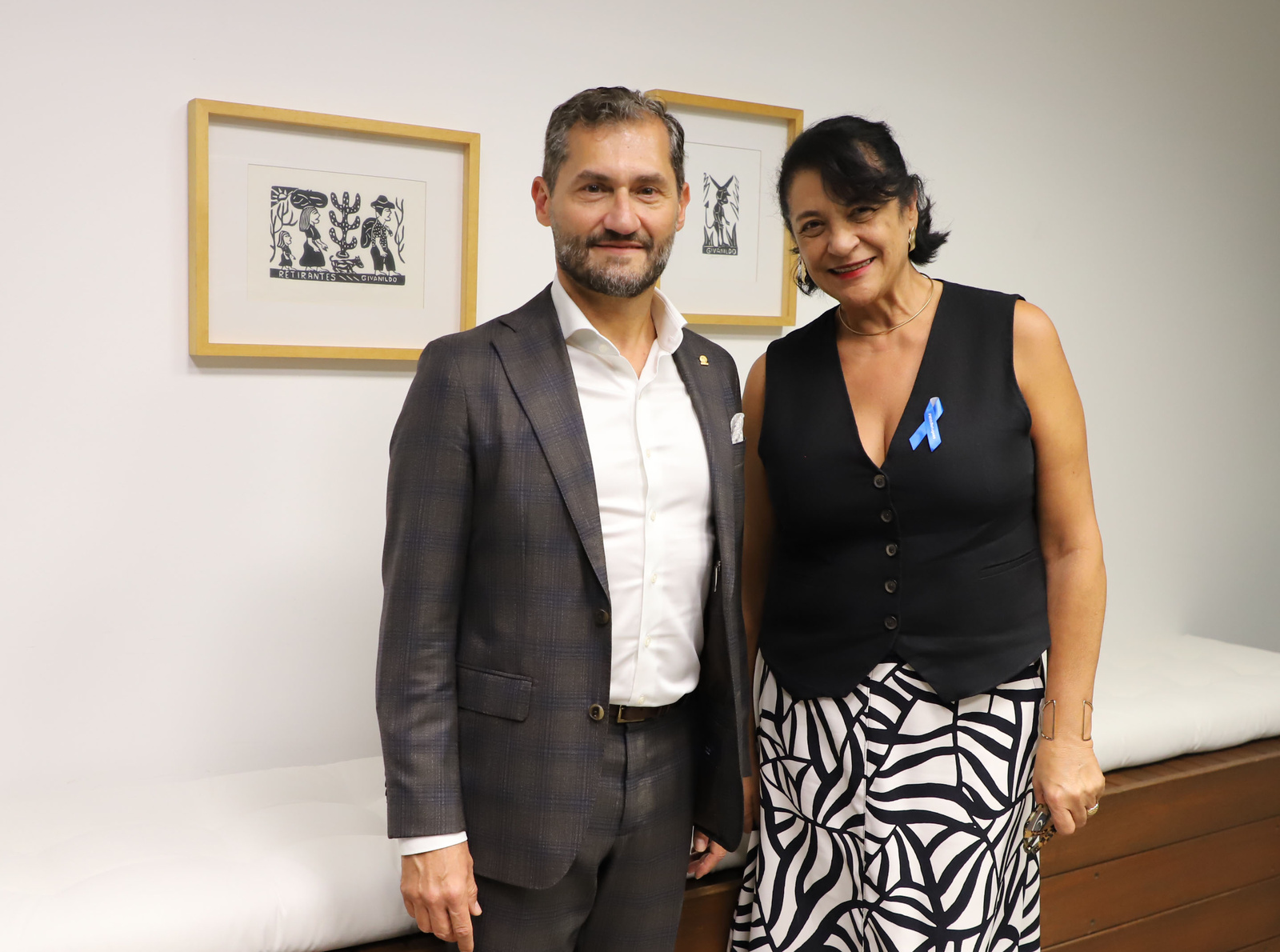 O representante do ACNUR no Brasil, Davide Torzilli, e a superintendente técnico-social do Sesc São Paulo, Rosana Paulo da Cunha