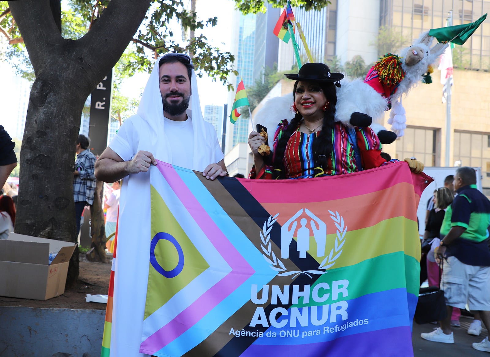 Pessoas refugiadas ACNUR durante a 30a Parada do Orgulho LGBT+ de SP