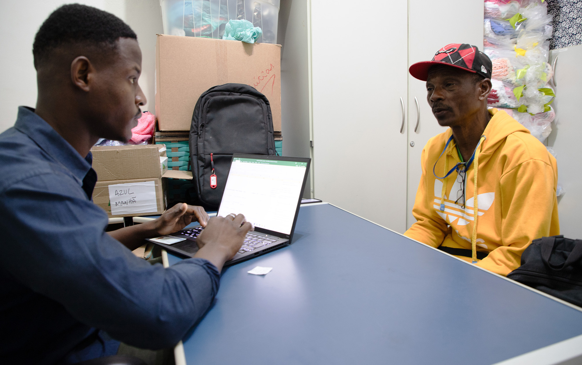Para o haitiano Dieucereste Bien-Aime, o atendimento em cr&eacute;ole foi essencial para entender as informa&ccedil;&otilde;es repassadas