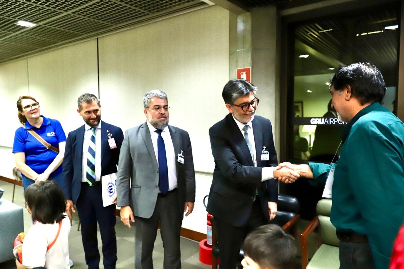 Primeiras fam&iacute;lias foram recepcionadas por comitida do Minist&eacute;rio da Justi&ccedil;a e Seguran&ccedil;a P&uacute;blica, Minist&eacute;rio das Rela&ccedil;&otilde;es Exteriores, ACNUR e OIM, al&eacute;m da organiza&ccedil;&atilde;o patrocinadora Panahgah