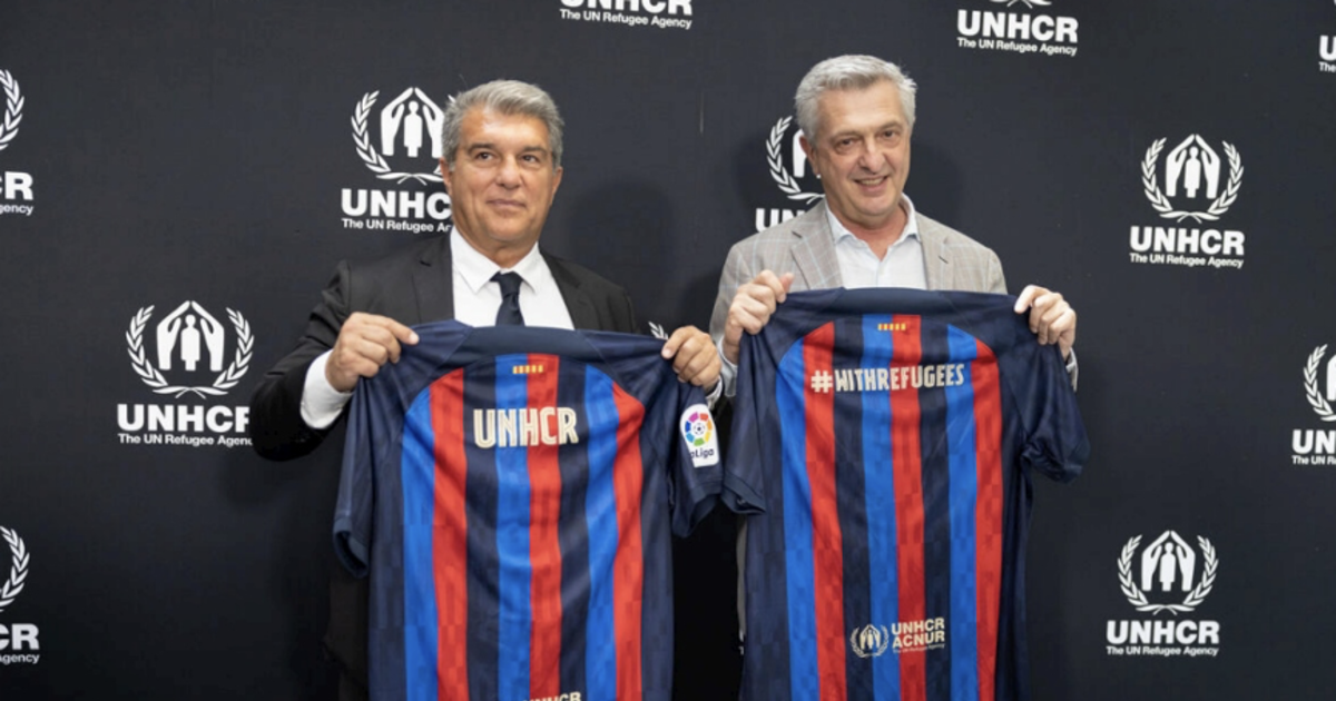 Barcelona FC e ACNUR iniciam parceria com a nova camisa de futebol
