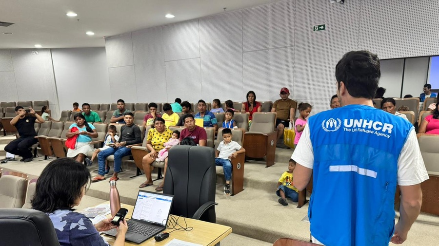 Como parte das iniciativas, entrevistas para análise dos pedidos de refúgio foram realizadas com membros da comunidade indígena Warao