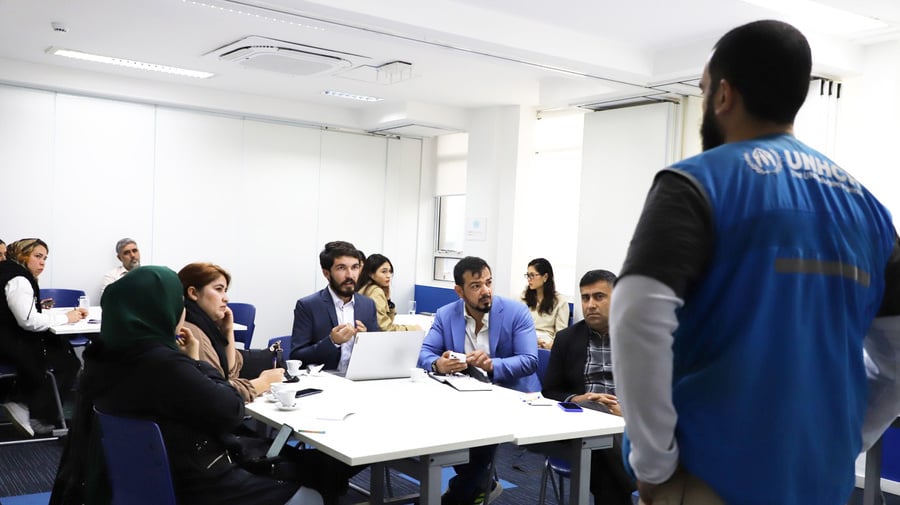 Curso contou com a participação de 16 lideranças afegãs (oito homens e oito mulheres) que participaram de seis encontros presenciais