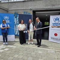 Embajador de Japón y Deputy de ACNUR en Colombia cortan cinta de entrega del Alojamiento Colectivo Temporal de Medellín 