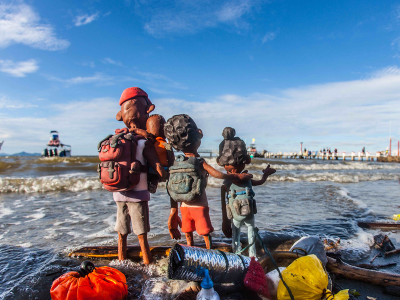 Figuras de refugiados y migrantes en Darien