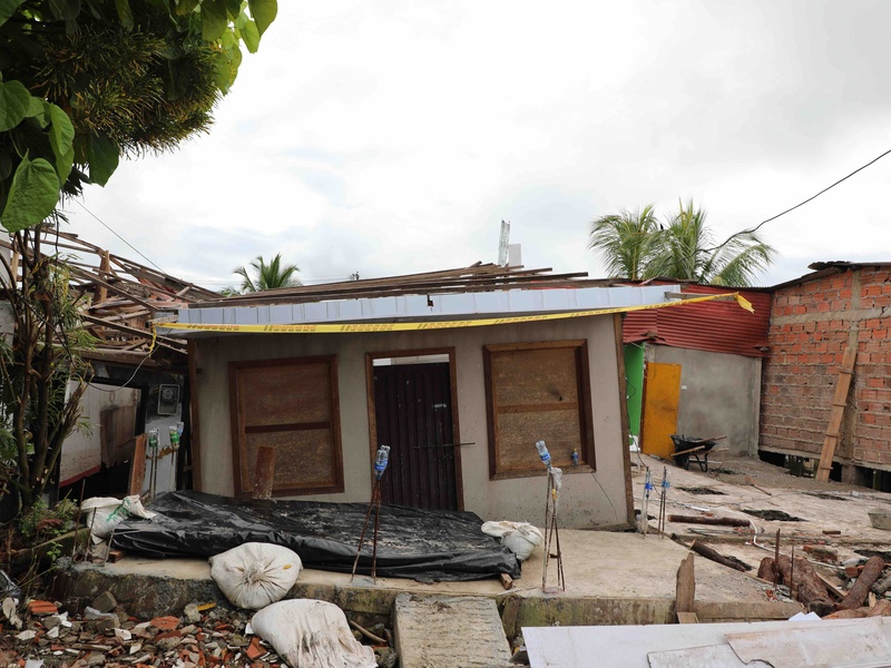 Casa afectada por terremoto