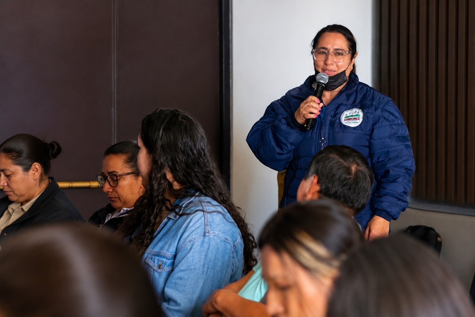 Lideresa participa de socialización de política pública