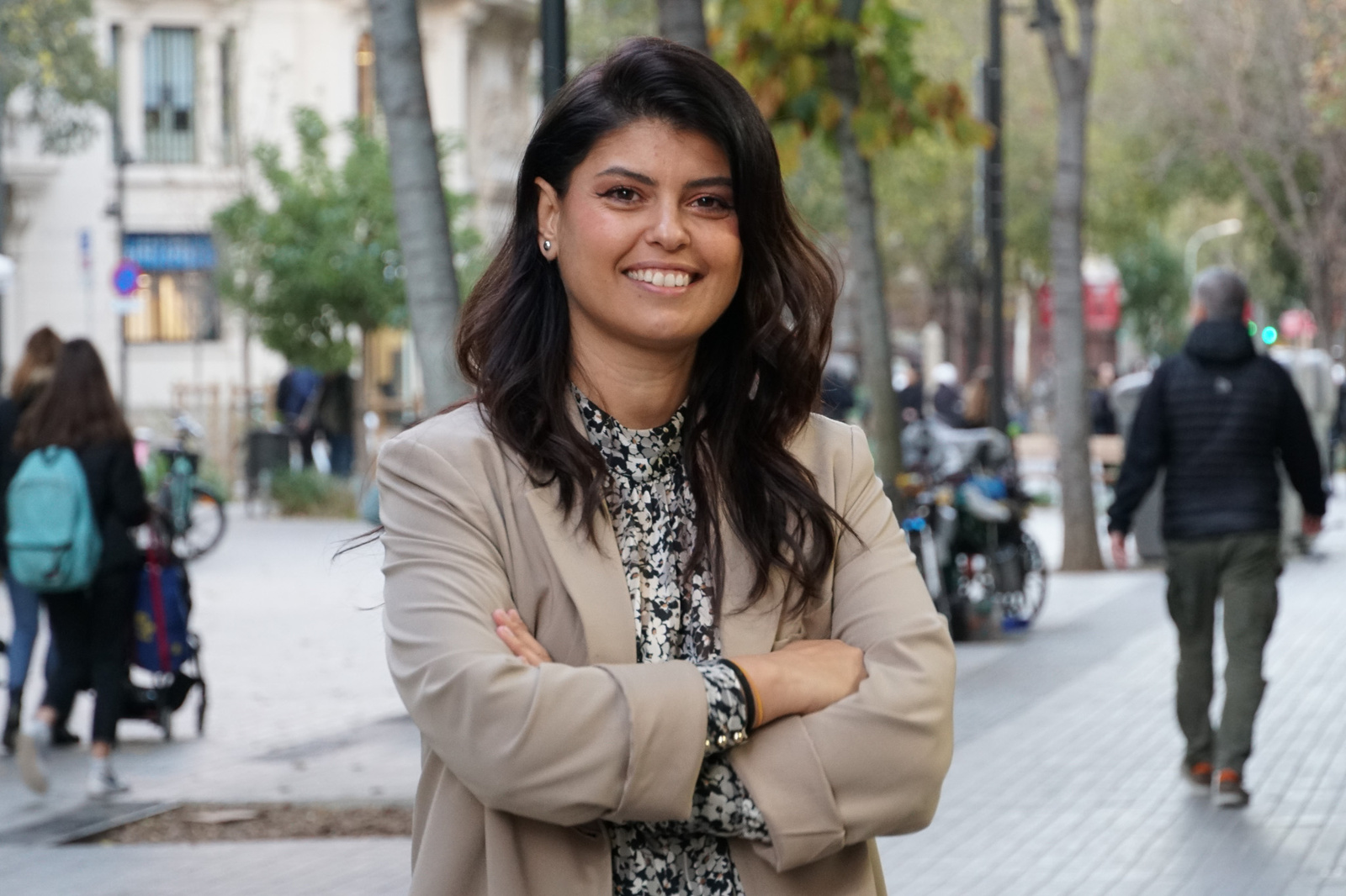Razan Ismail, fundadora de la asociación Kudwa, dedicada a fomentar la inclusión de personas refugiadas y migrantes en Barcelona
