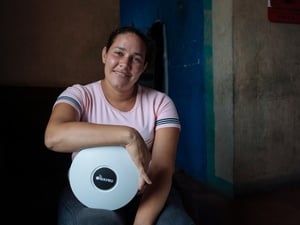 Ecuador. Venezuelan woman steps in to bridge digital gap in Ecuadorian neighbourhood
