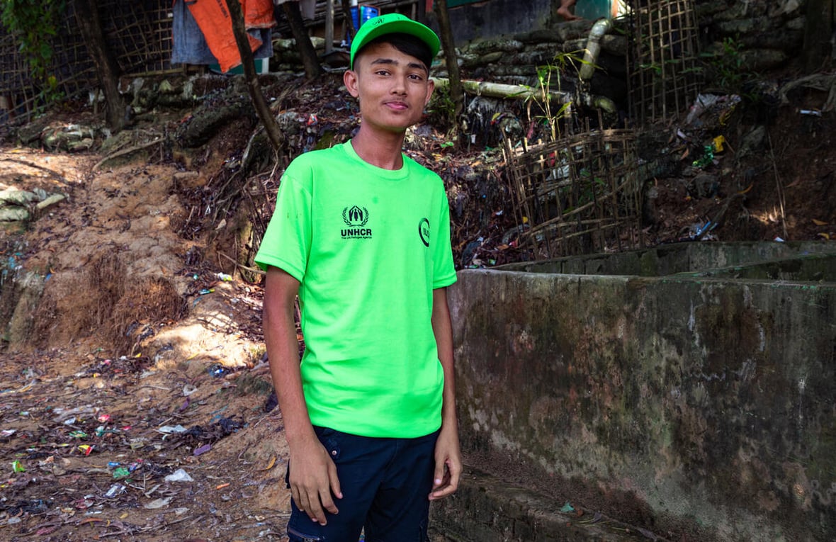 Bangladesh. Mohammed Anower, activista medioambiental, predica con el ejemplo y lucha contra la contaminación en el campamento de refugiados más grande del mundo.
