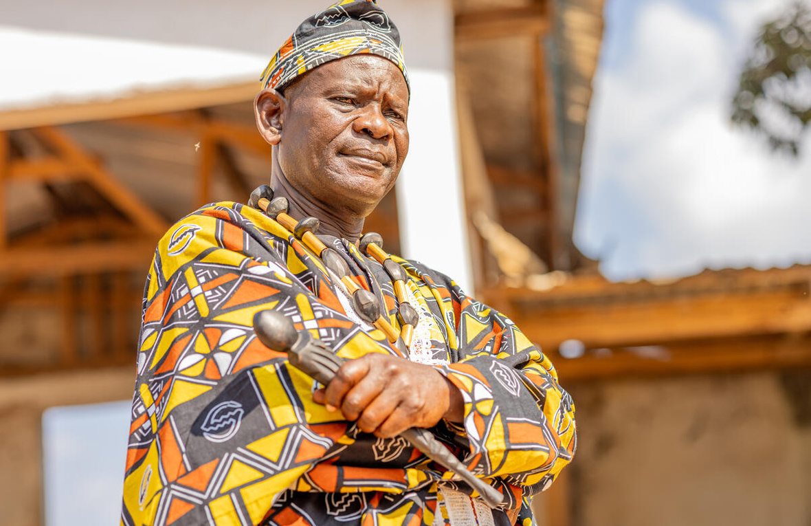 Martin Azia Sodea, Jefe de la aldea de Gado-Badzéré, en Camerún, es el ganador del Premio Nansen para los Refugiados de ACNUR 2025.