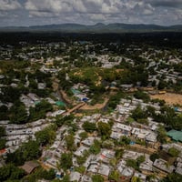 Vista aérea del Campamento 5 en Cox's Bazar, Bangladesh, parte del mayor asentamiento de personas refugiadas del mundo.