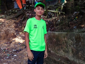Bangladesh. Mohammed Anower, activista medioambiental, predica con el ejemplo y lucha contra la contaminación en el campamento de refugiados más grande del mundo.