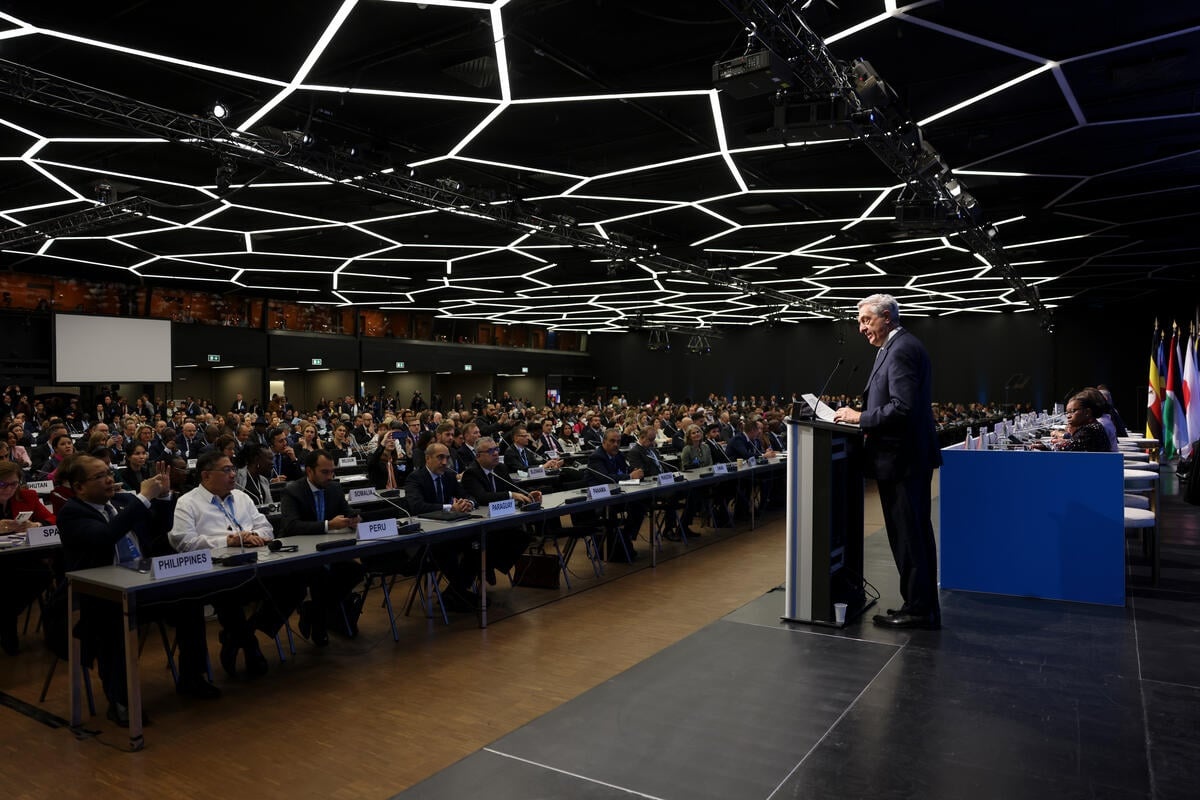 El Alto Comisionado Filippo Grandi en su discurso de apertura de la sesión plenaria. 