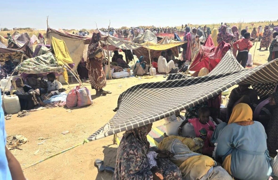Desplazados internos sudaneses en un centro de recepción en Tawila, después de huir de El Fasher y alrededores, en Darfur Norte, en octubre de 2025.