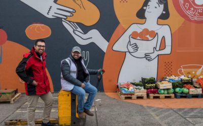 Refugiados e solicitantes de refúgio na Áustria ajudam a alimentar os pobres