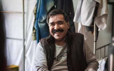 Forçados a deixar a Síria, refugiados afegãos se mudam para a Romênia