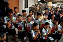 ACNUR parabeniza decisão da Tailândia de conceder cidadania aos meninos e ao treinador resgatados da caverna