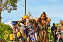 ACNUR busca recursos para ajudar milhares de refugiados que chegam em Uganda