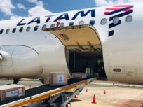 Avião Solidário da LATAM e ACNUR transportam mais de 2 toneladas de itens humanitários a refugiados do Brasil