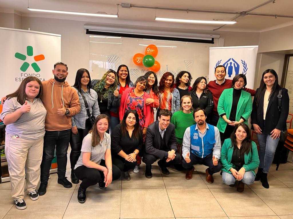 Fondo Esperanza, la Vicaría de la Pastoral Social y ACNUR firmaron un acuerdo para la creación del Banco Comunal “Esperanza para construir un mejor mañana”.