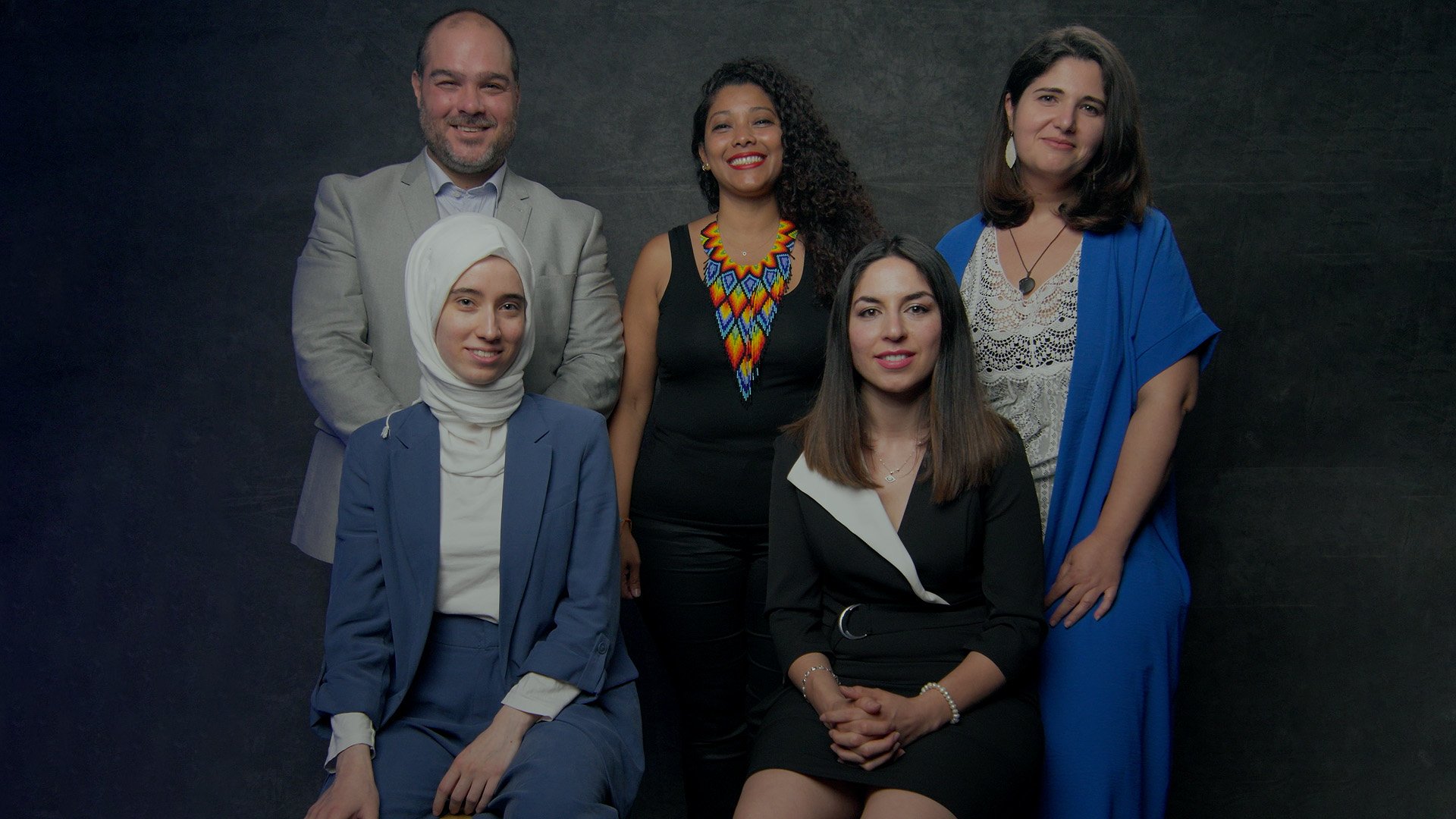 El equipo de refugiados de distintos orígenes y bagaje profesional que asesoran al ACNUR en el Foro España #ConLosRefugiados para movilizar a la sociedad civil en favor de la integración e inclusión de personas refugiadas.