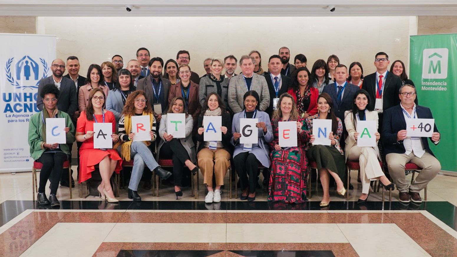 Foto de grupo de los participantes.