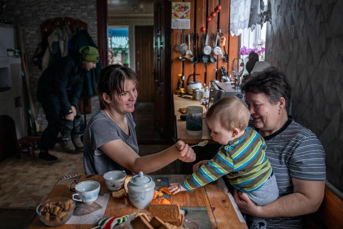 Ukraine. UNHCR repairs homes destroyed in the war