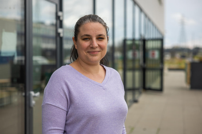 Malgorzata Dziewanowska en el albergue colectivo Modlinska para refugiados en Varsovia, Polonia.