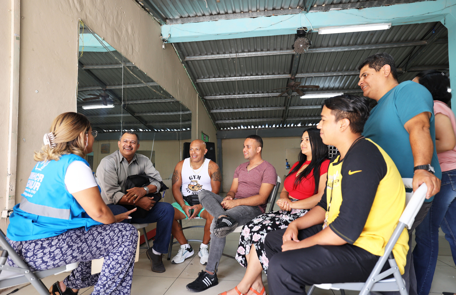 Honduras es un importante punto de tránsito de personas refugiadas y migrantes de más de 100 nacionalidades. En Tegucigalpa, ACNUR brinda asistencia humanitaria distribuyendo kits de higiene, colchonetas que contribuyen a mejorar las condiciones de recepción de albergues de la sociedad civil.
