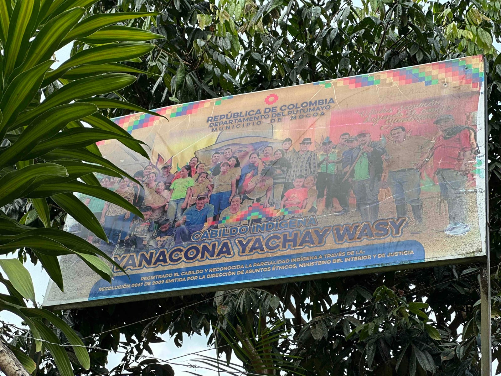 Aviso de bienvenido del resguardo Yanacona Yachay Wasi 