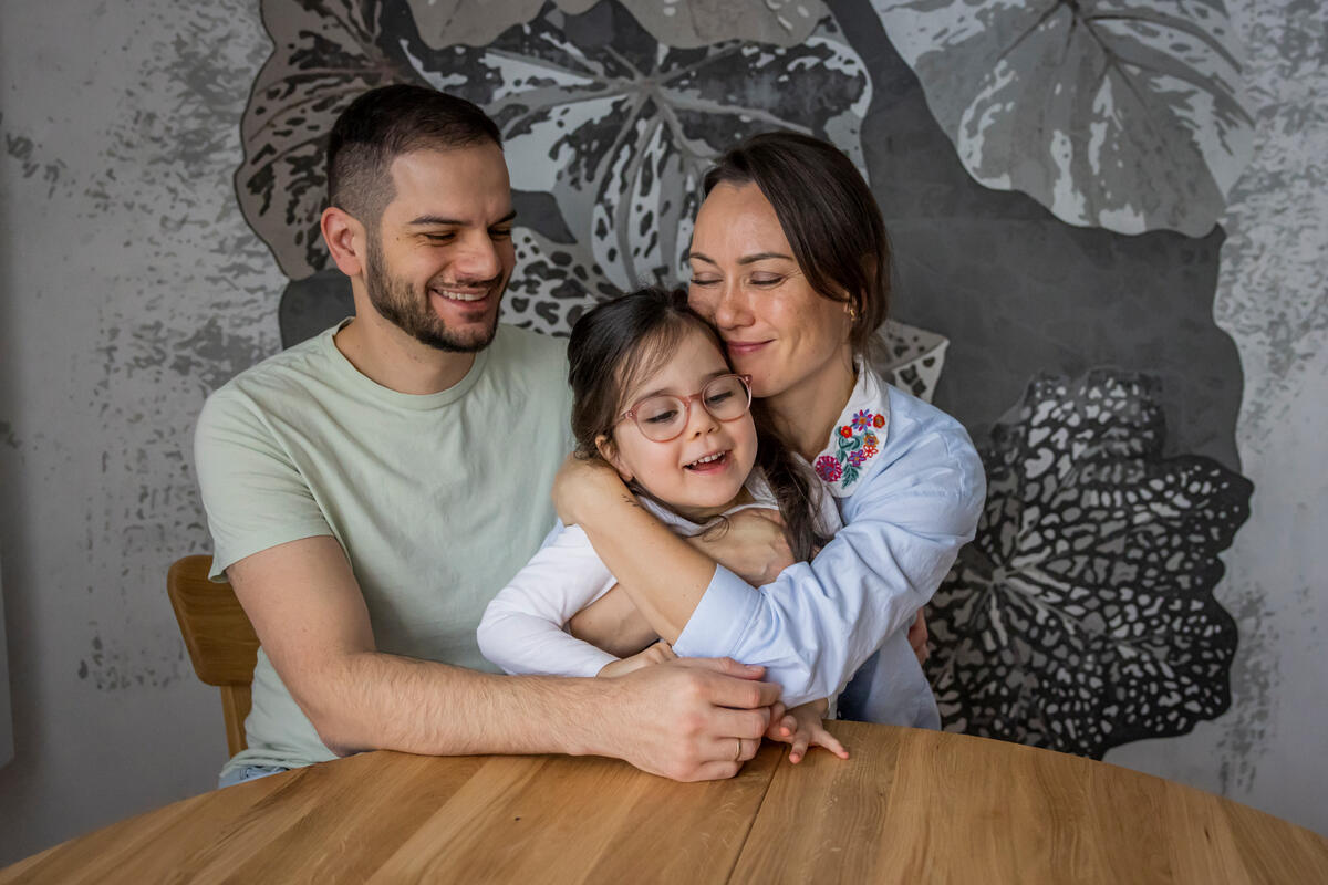 Svitlana pasa tiempo con su esposo e hija.