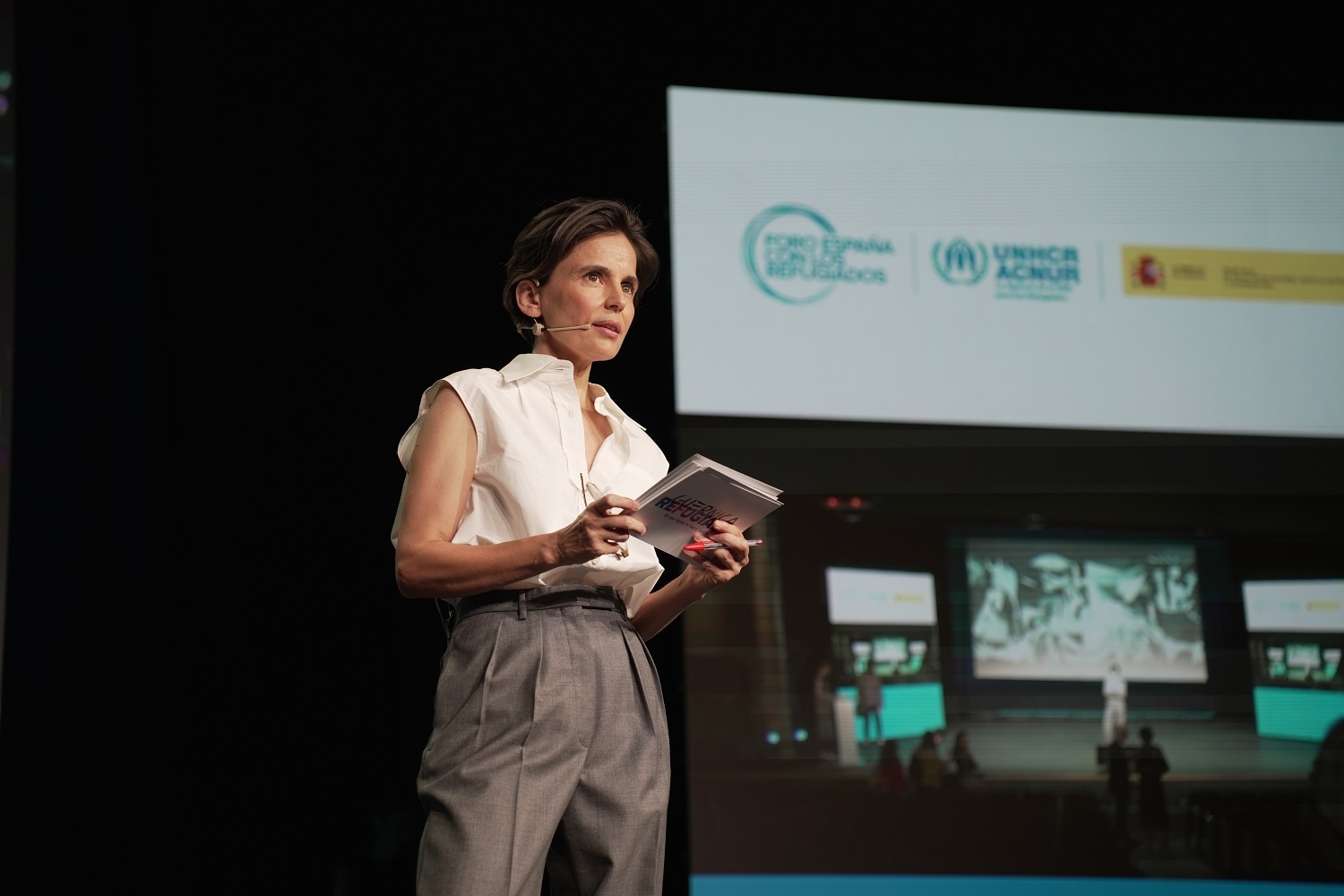 La actriz Elena Anaya fue la encargada de conducir el evento.