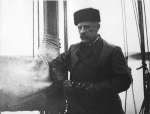 Fridtjof Nansen a bordo del 'Correct' durante su expedición a Siberia ...