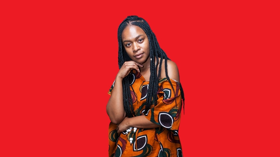 La actriz y estrella de la TV Nomzamo Mbatha se convirtió en Colaboradora en 2017. Destacada defensora del empoderamiento femenino, Nomzamo ha abordado públicamente asuntos como la seguridad de las mujeres, y ha hablado en eventos del mes de la mujer para inspirar a las jóvenes a centrarse en sus fortalezas. 