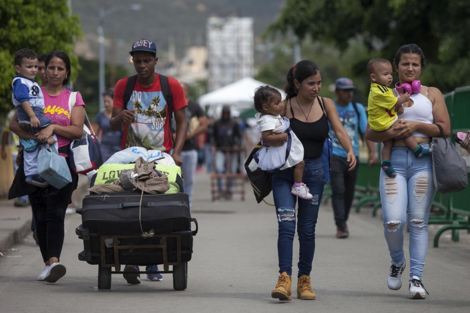 Resultado de imagen para acnur compara migracion de venezolanos con refugiados sirios en el mundo