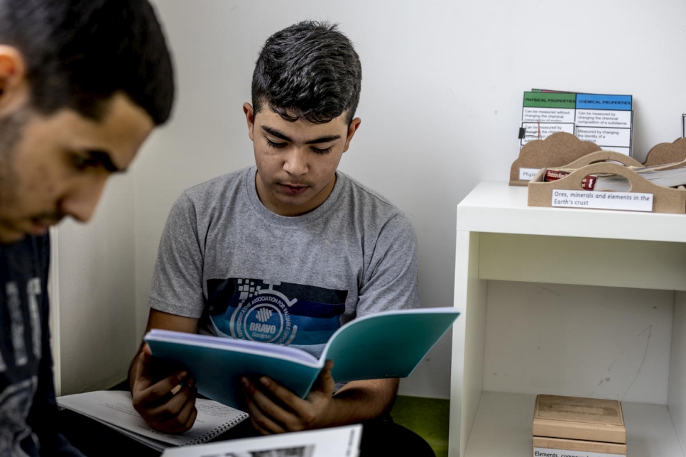Mohammed estudia en una escuela en Sarajevo que le permite estudiar de forma gratuita. 