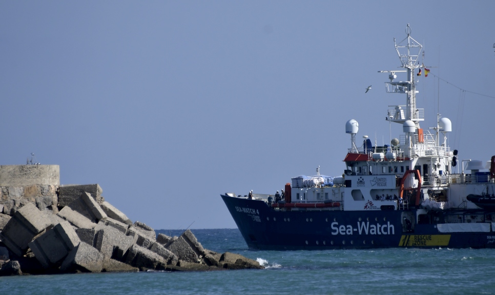 El barco de rescate Sea-Watch 4 dejando el puerto de Burriana el 15 de agosto de 2020.