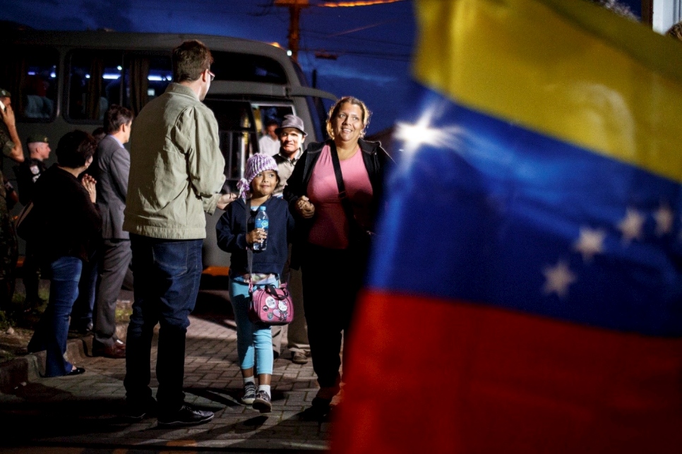 Familia venezolana llega a una ciudad de Brasil (foto sacada antes de las medidas restrictivas impuestas por la COVID-19).