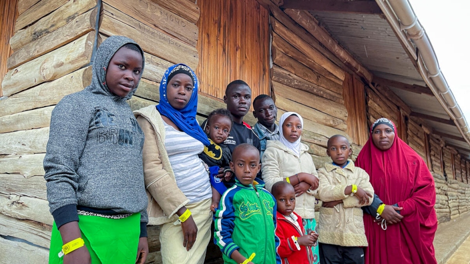 La noche antes de su regreso, Safia y sus hijos pasaron la noche en el centro de recepción de Kabazana, en el asentamiento de refugiados de Nakivale, Uganda.